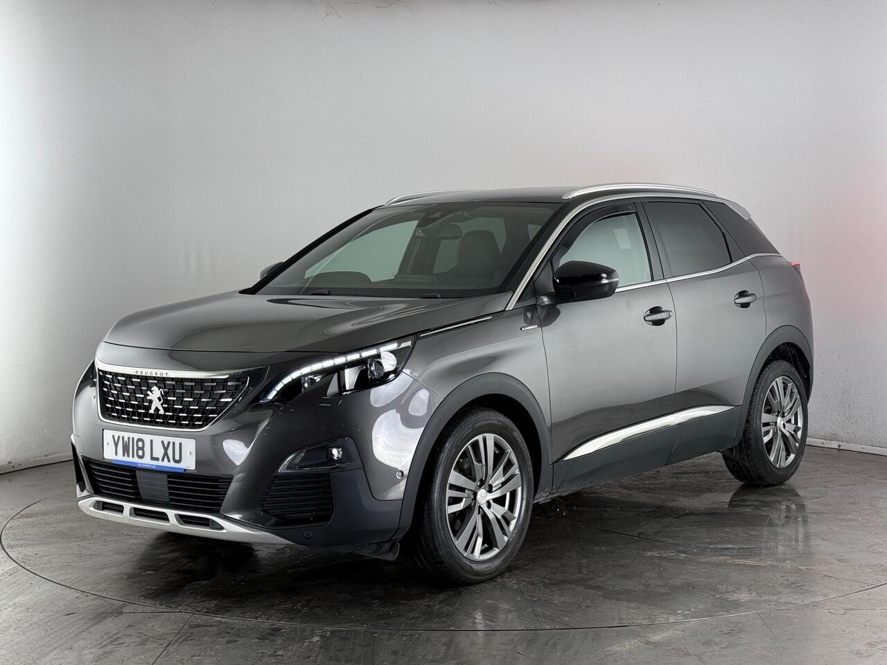 Peugeot 3008 thumbnail Front Left