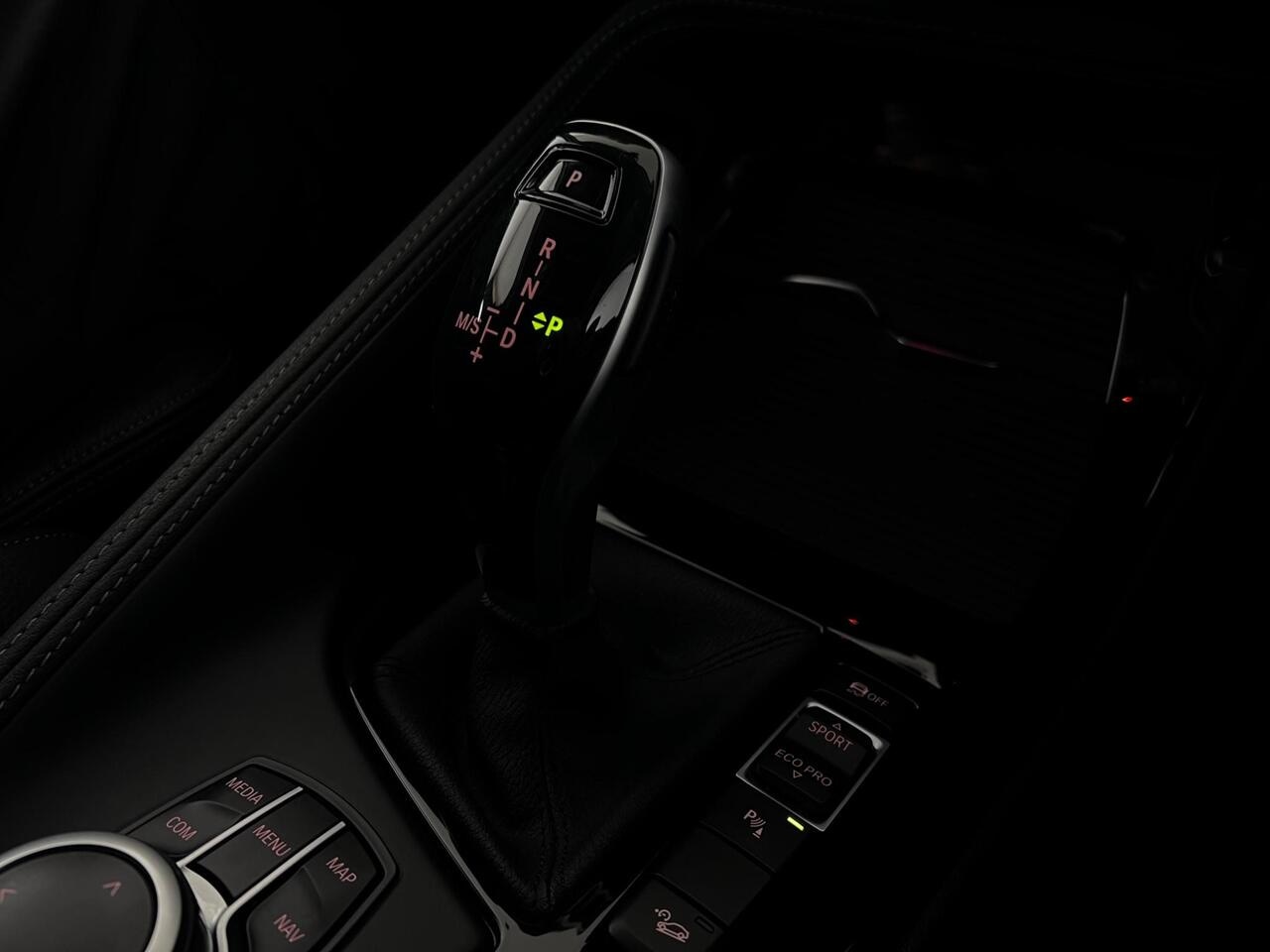 BMW X2 thumbnail Interior Front