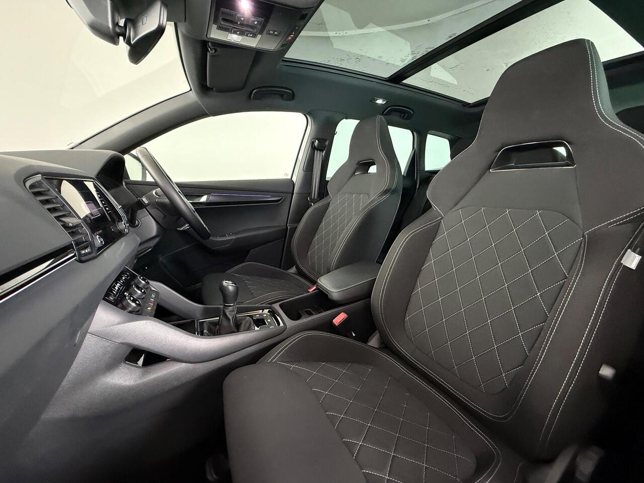 Skoda Karoq thumbnail Seat Front Passenger