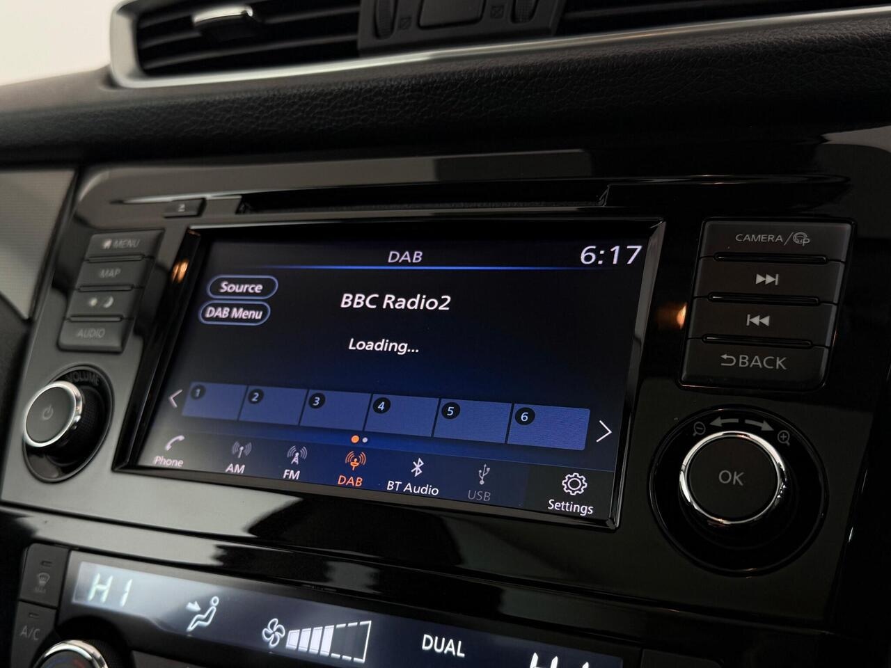 Nissan Qashqai thumbnail Infotainment System