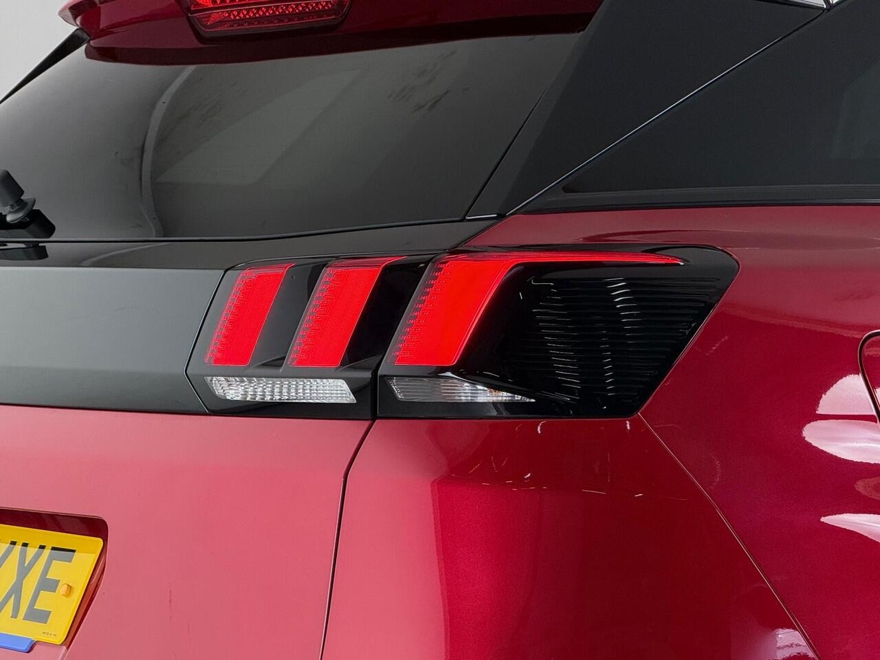 Peugeot 3008 thumbnail Badge Exterior