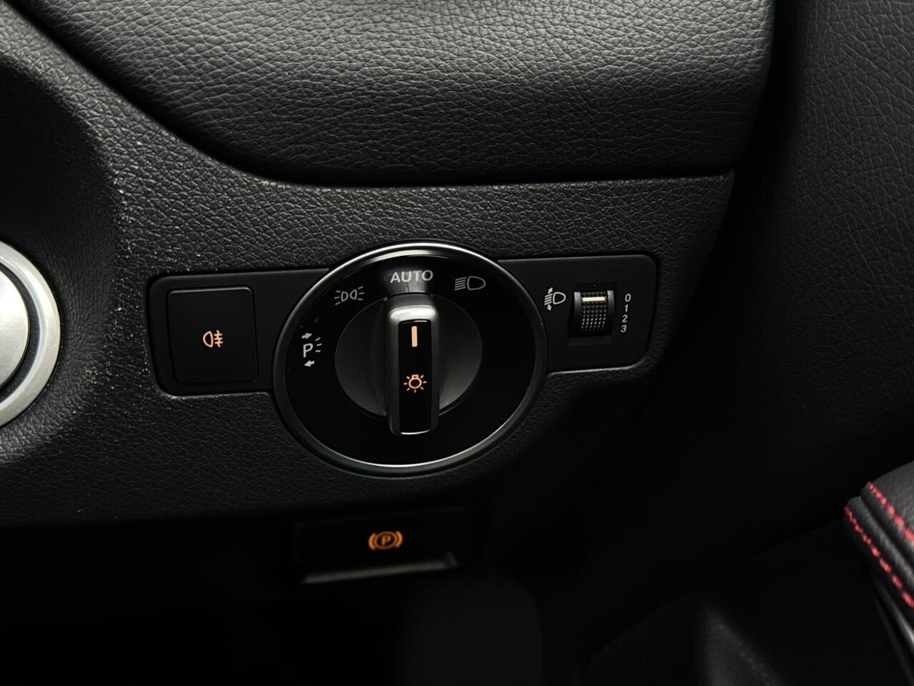 Mercedes-Benz GLA thumbnail Misc Controls