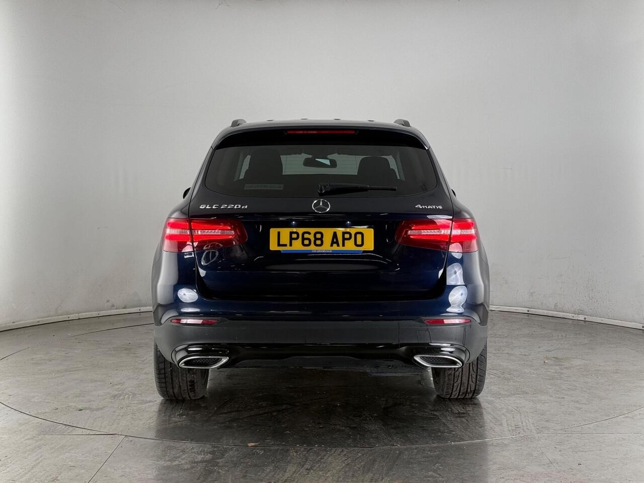 Mercedes-Benz GLC thumbnail Rear