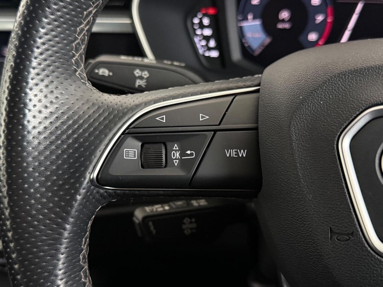 Audi Q3 thumbnail Misc Controls