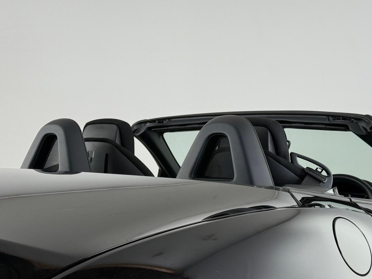 Mercedes-Benz SLC thumbnail Roof
