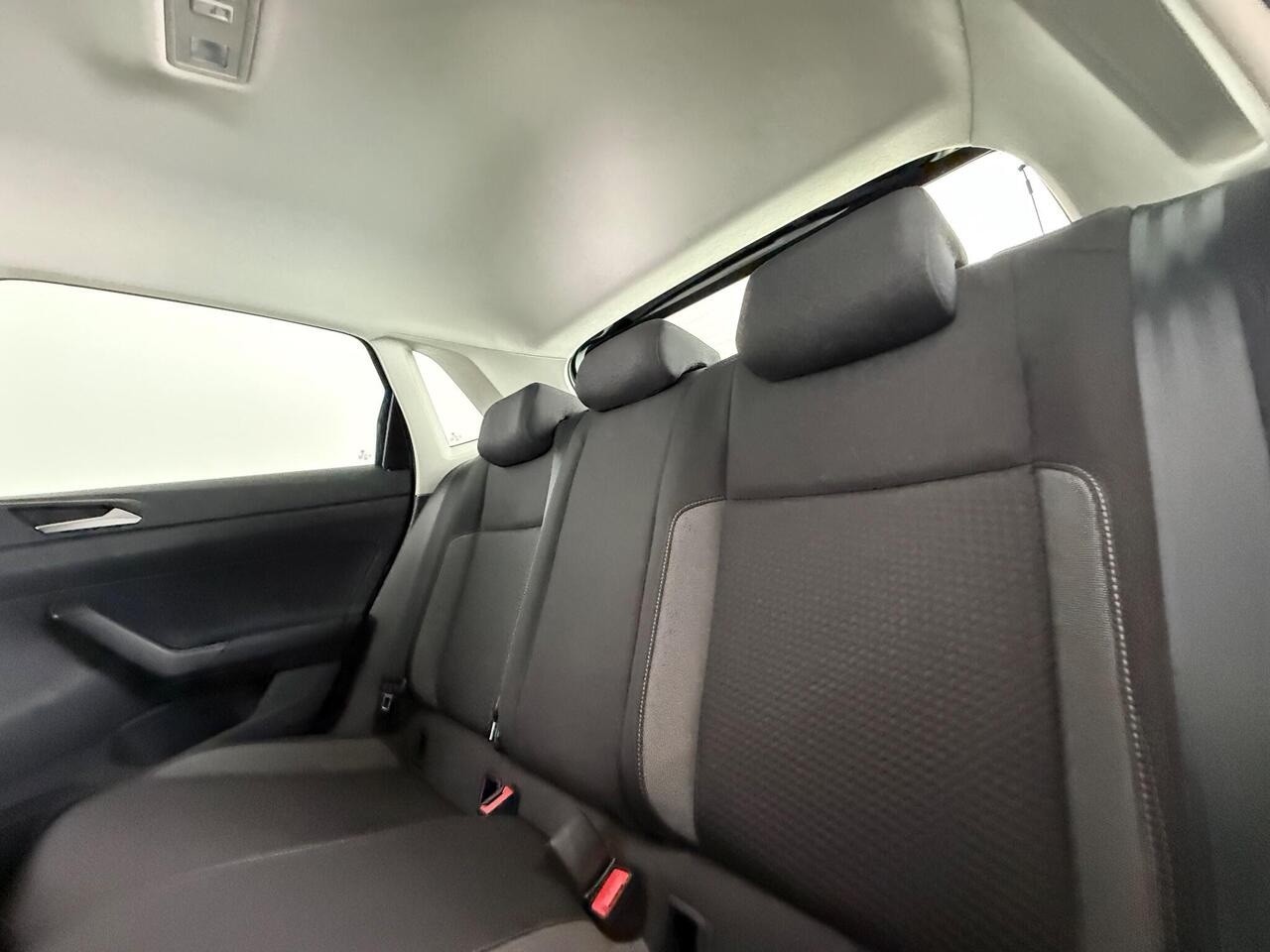 Volkswagen Polo thumbnail Seats Rear