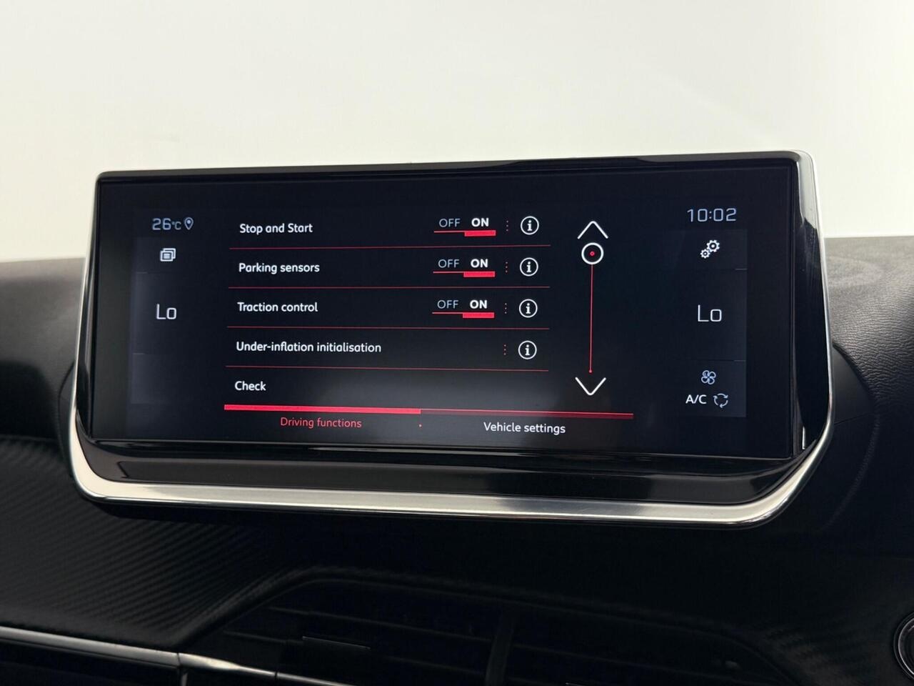 Peugeot 2008 thumbnail Infotainment System
