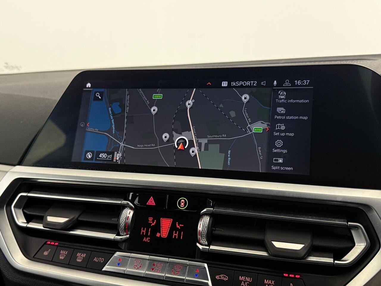 BMW 3 Series thumbnail Infotainment System