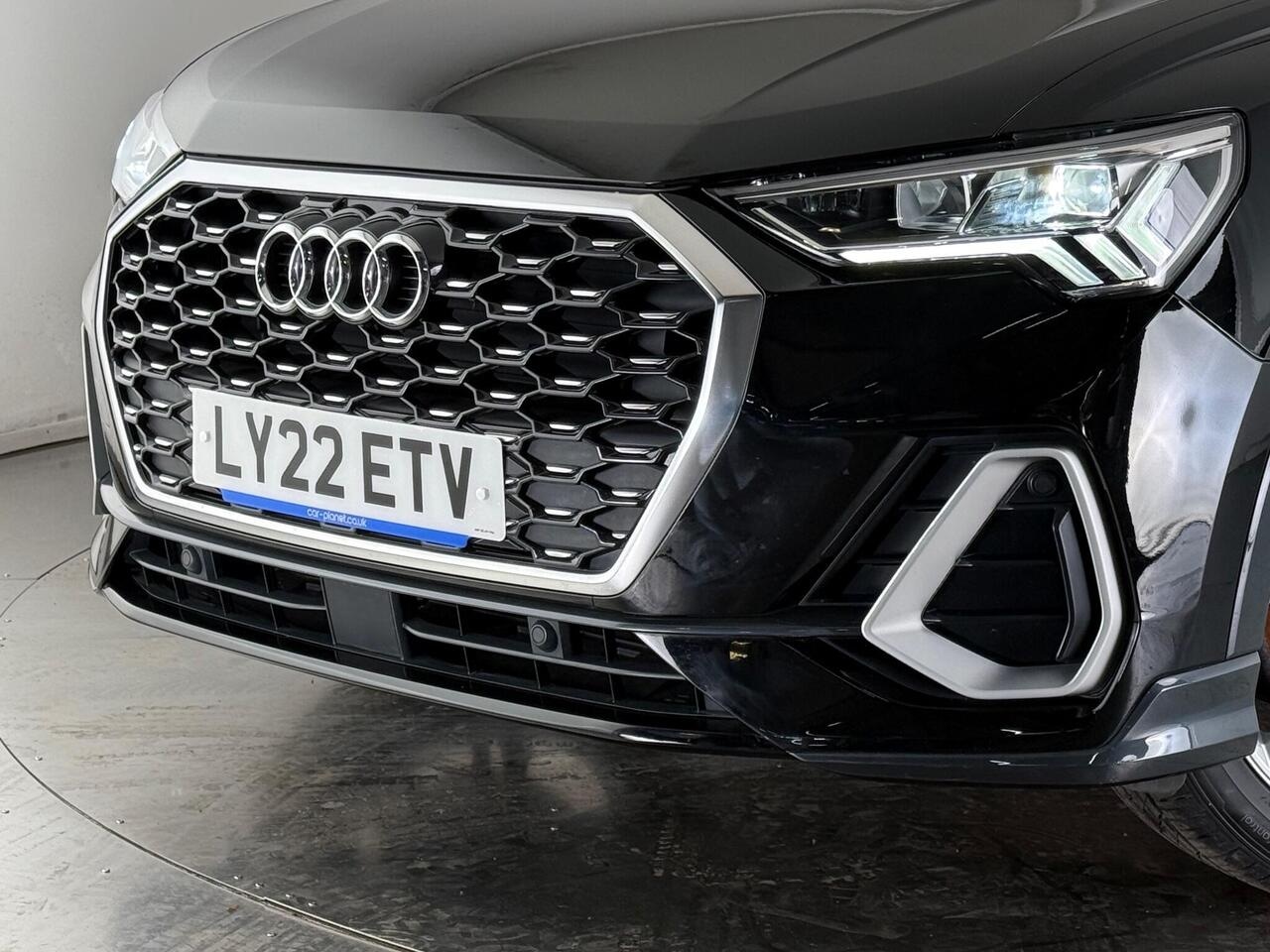 Audi Q3 thumbnail Inconclusive