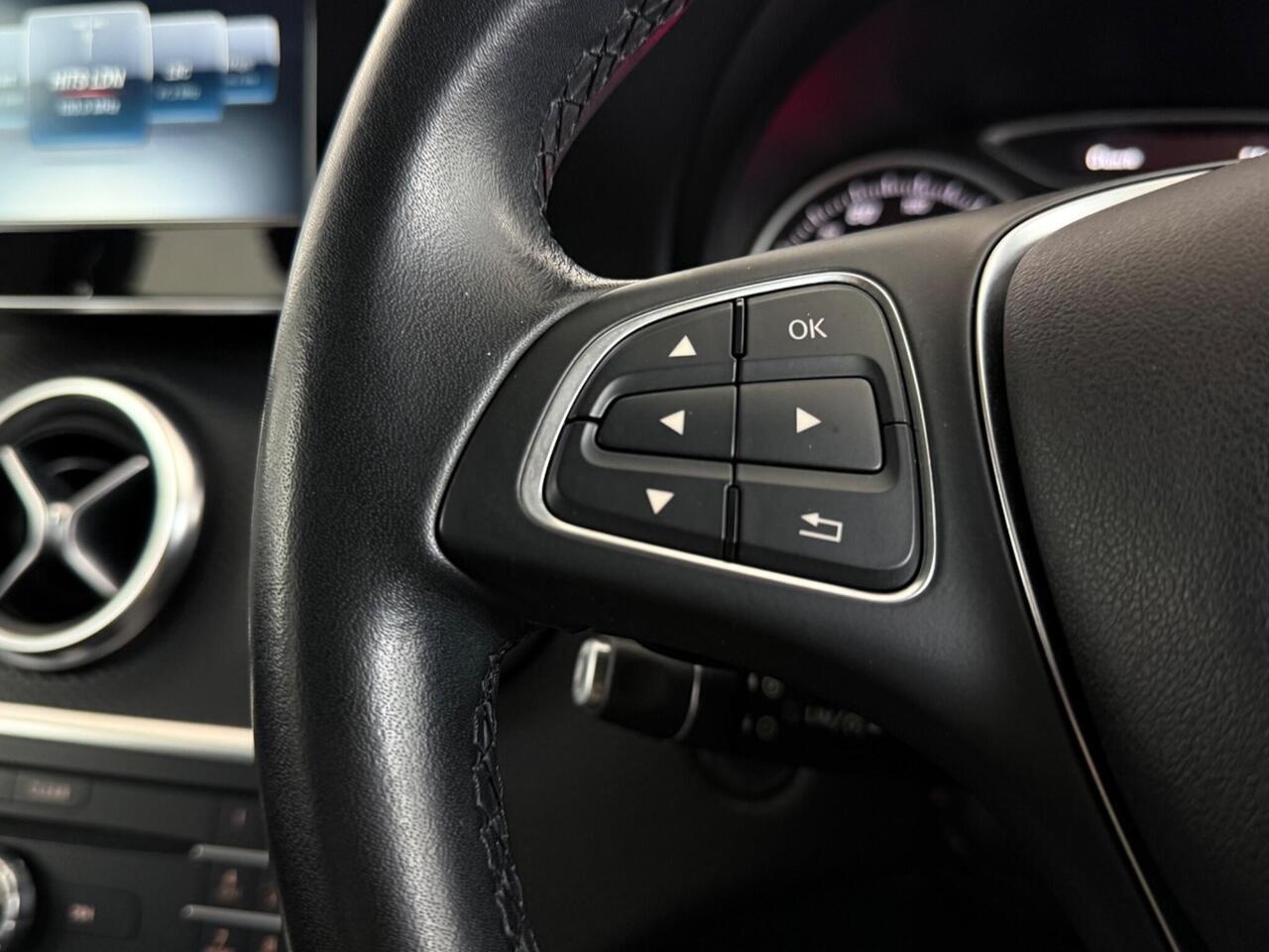 Mercedes-Benz A Class thumbnail Misc Controls