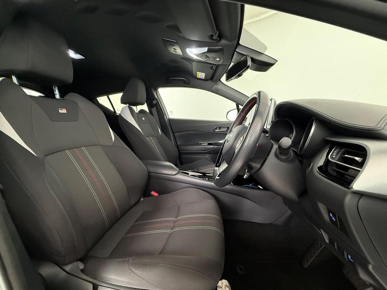 Toyota C-HR thumbnail Seat Driver