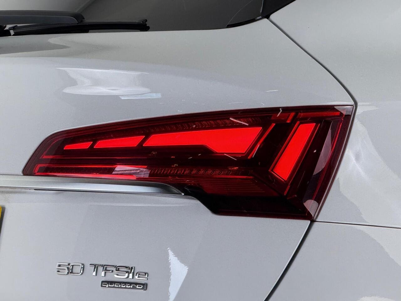 Audi Q5 thumbnail Lights Rear