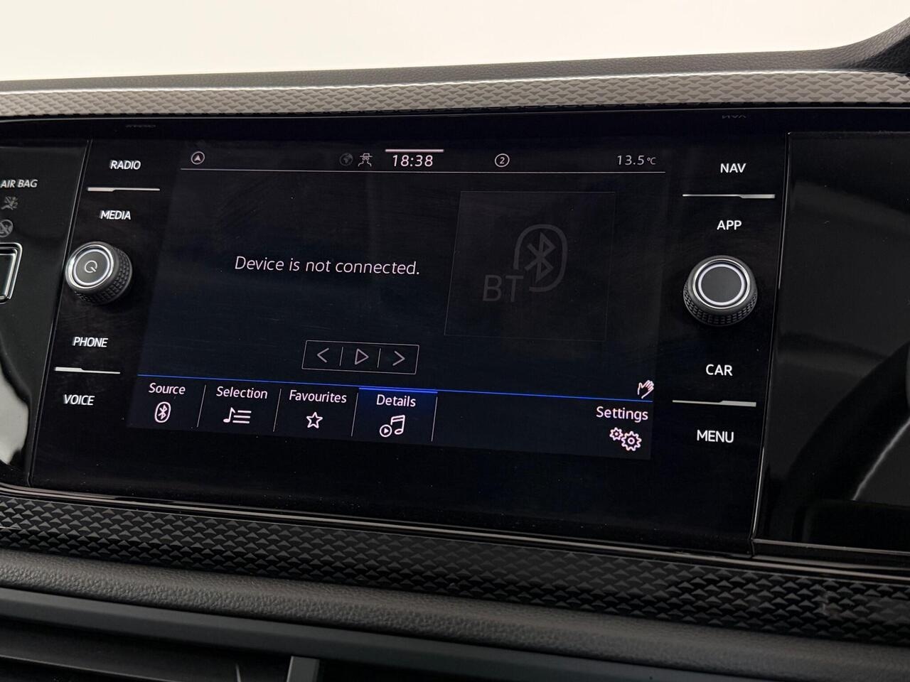 Volkswagen Polo thumbnail Infotainment System