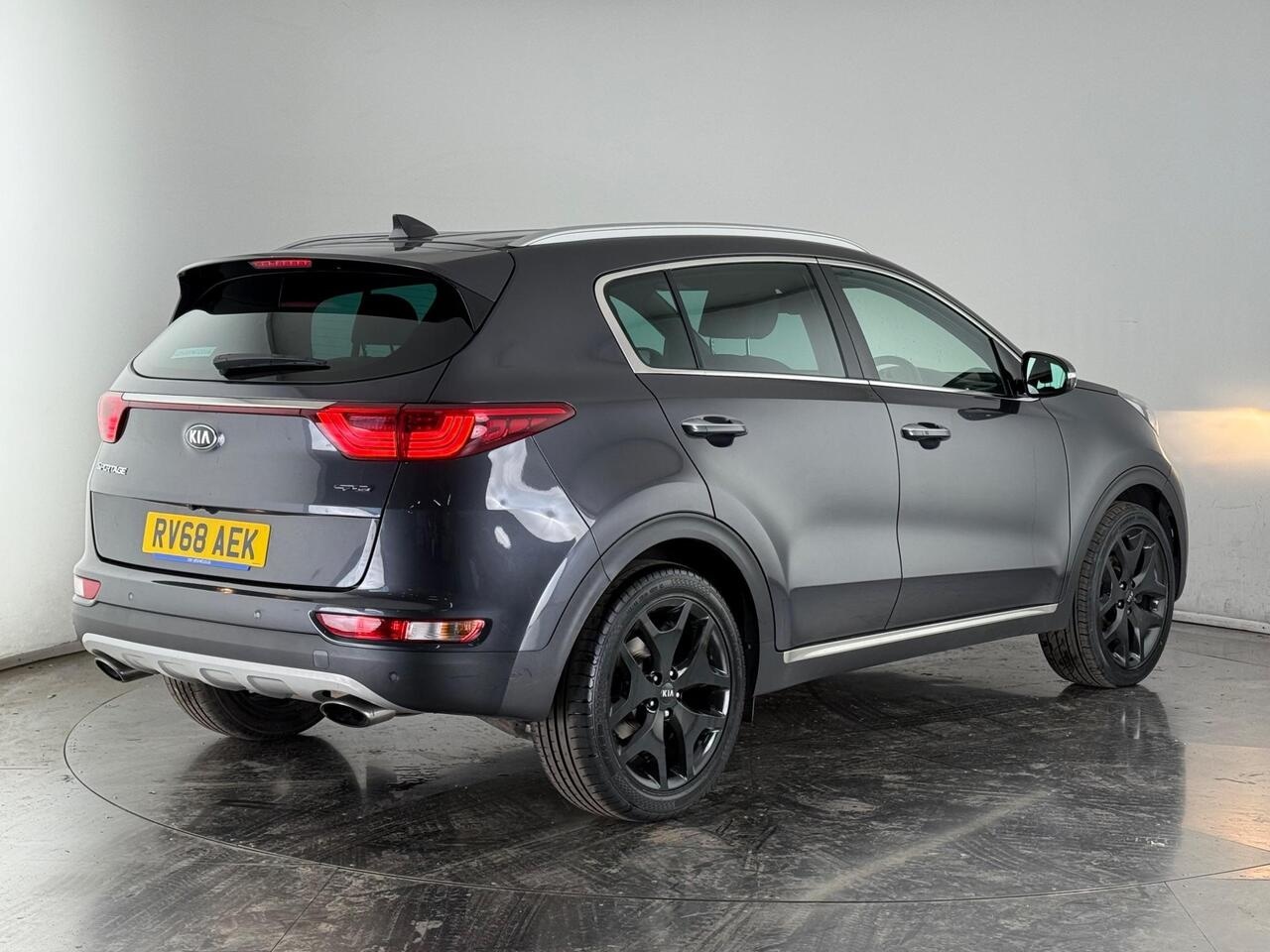 Kia Sportage thumbnail Rear Right