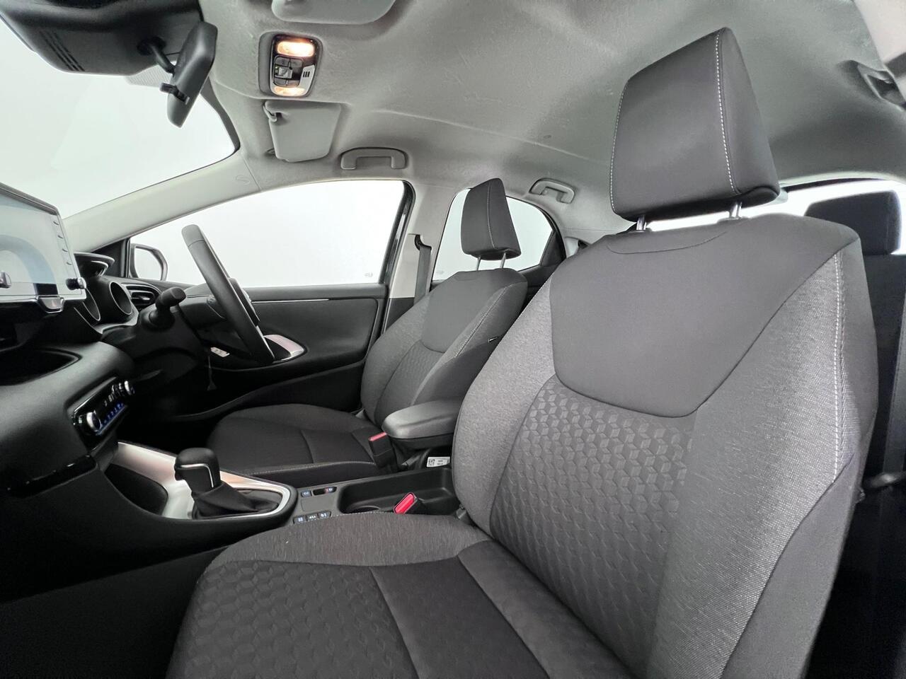 Toyota Yaris thumbnail Seat Front Passenger