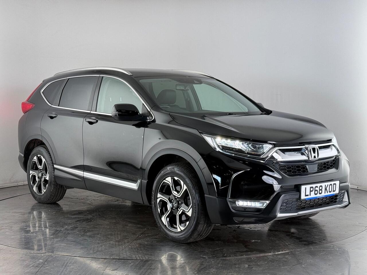 Honda CR-V thumbnail Front Right