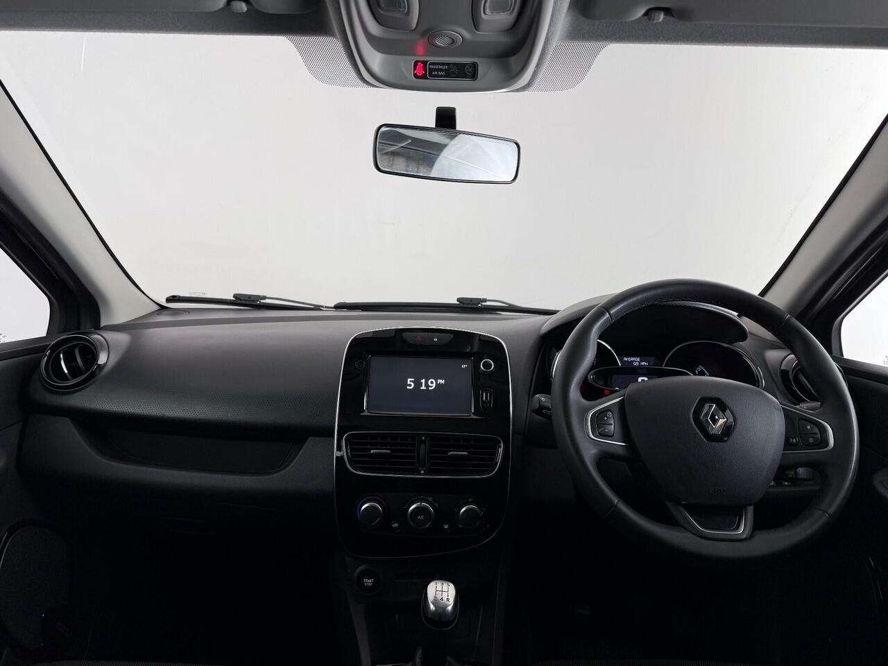 Renault Clio thumbnail Interior Front