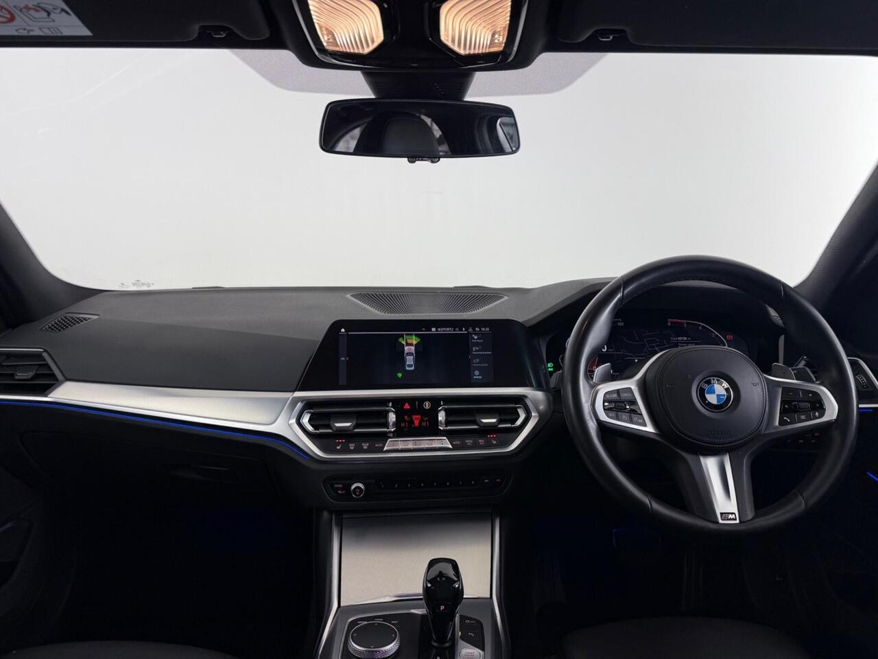 BMW 3 Series thumbnail Interior Front