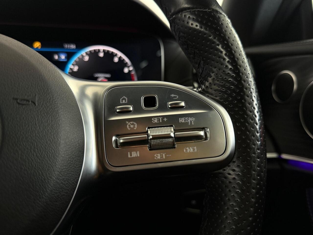 Mercedes-Benz E Class thumbnail Misc Controls