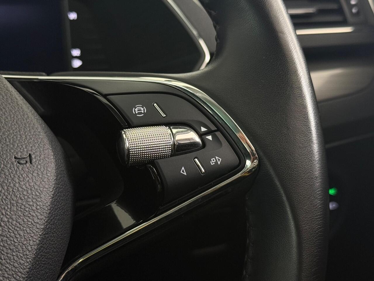 Skoda Superb thumbnail Misc Controls