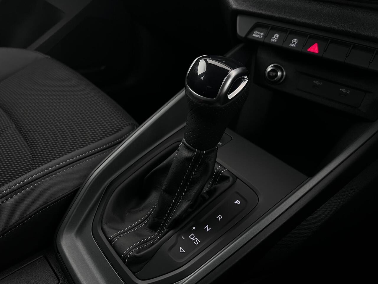 Audi A1 thumbnail Interior Front