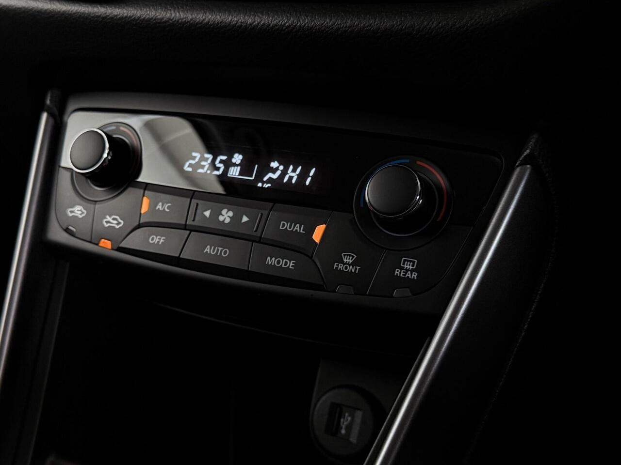 Suzuki S-Cross thumbnail Infotainment System