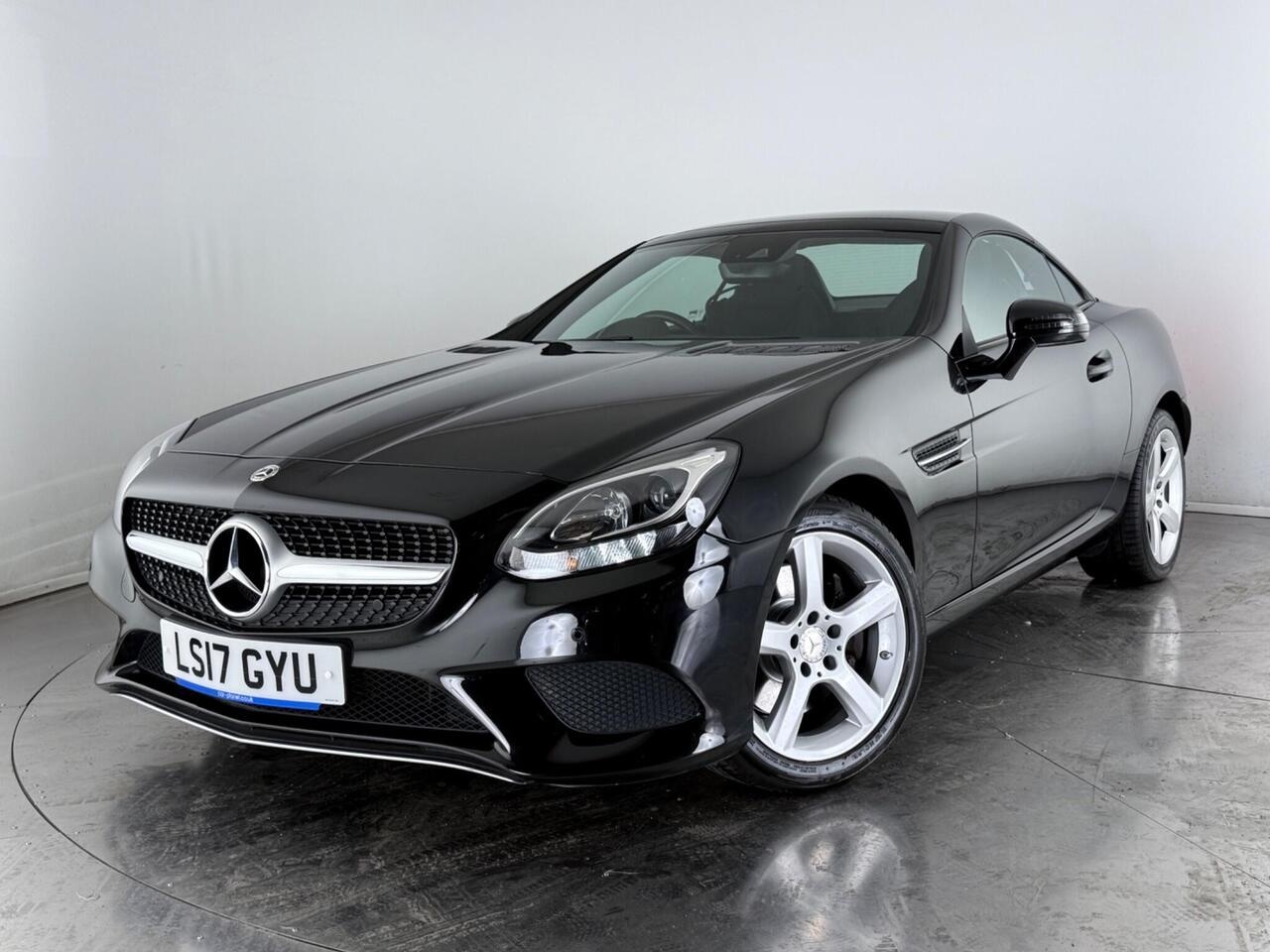 Mercedes-Benz SLC thumbnail Front Left