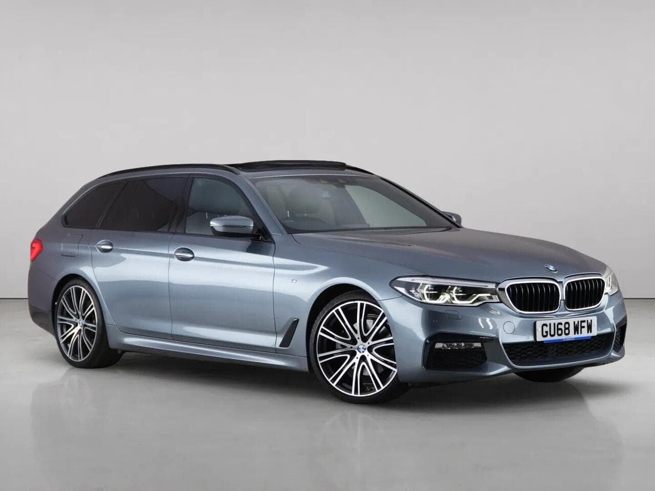 BMW 5 Series - BMW 5 Series 2.0 520d M Sport Touring Auto xDrive Euro 6 (s/s) 5dr